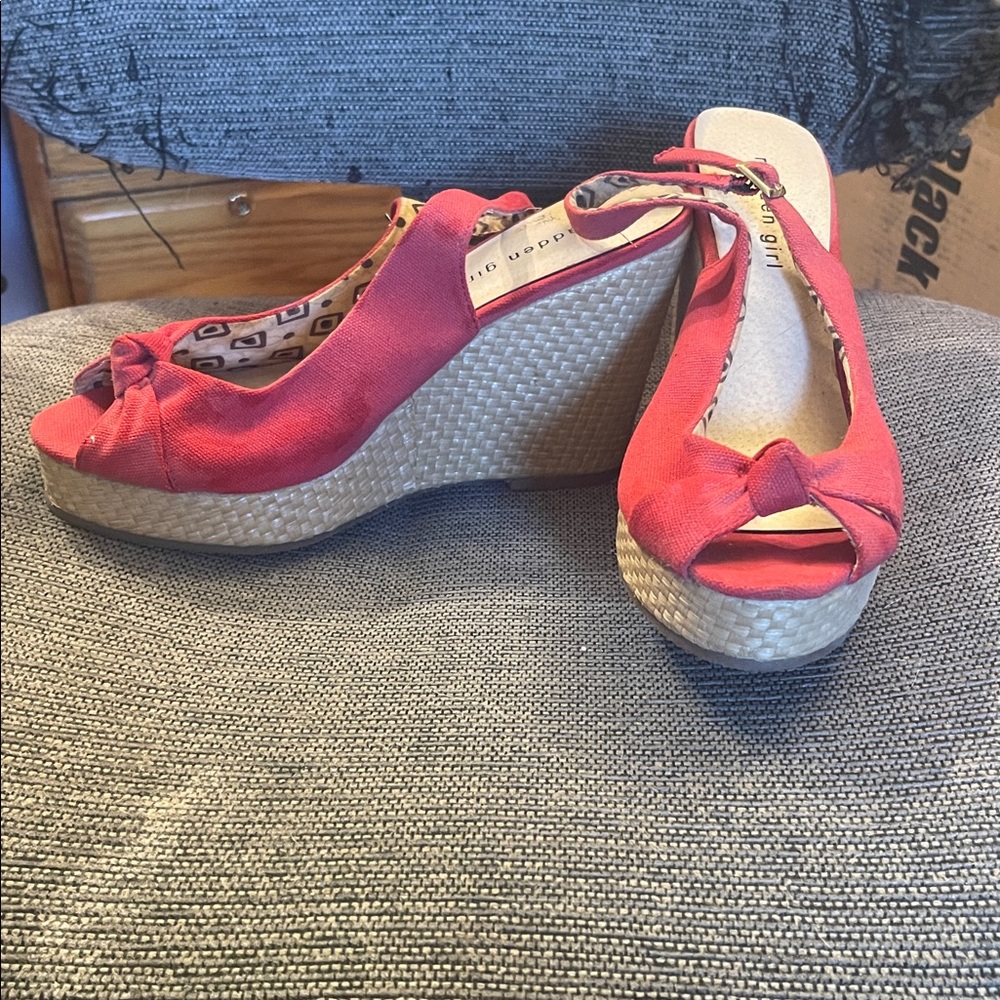 Red sling back peep, toe Wedge Sandals with knot Detail